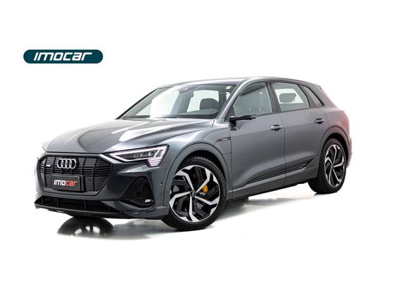 AUDI E-TRON ELÉTRICO PERFORMANCE BLACK QUATTRO